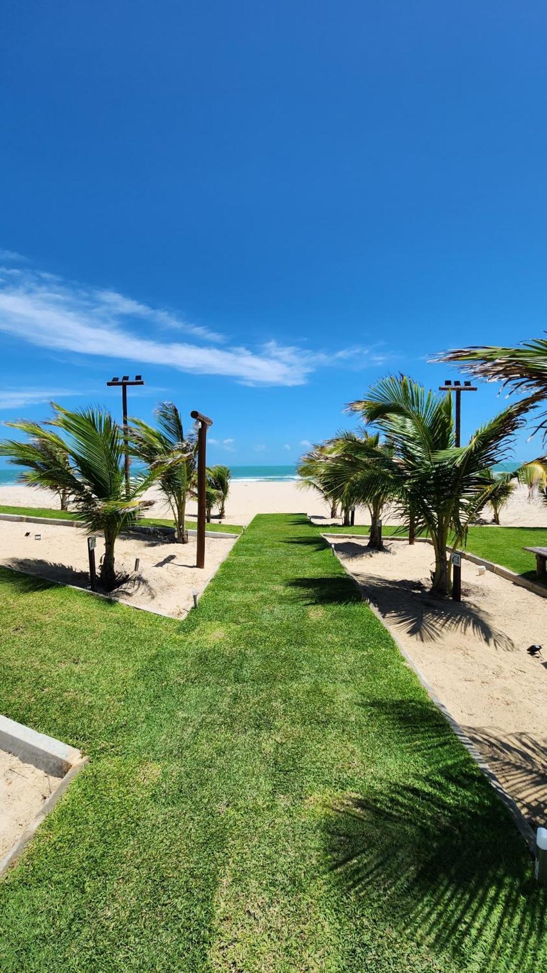 Beach Living - Apt Com 2 Quartos - Pe Na Areia Aquiraz Exterior photo